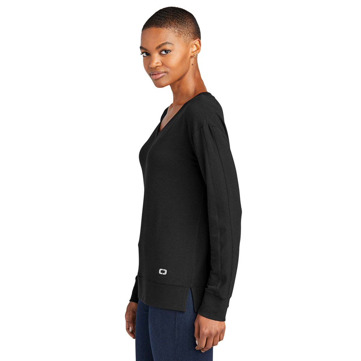 OGIO Women's Stylish Blacktop Luuma Flex Long Sleeve V-Neck Shirt