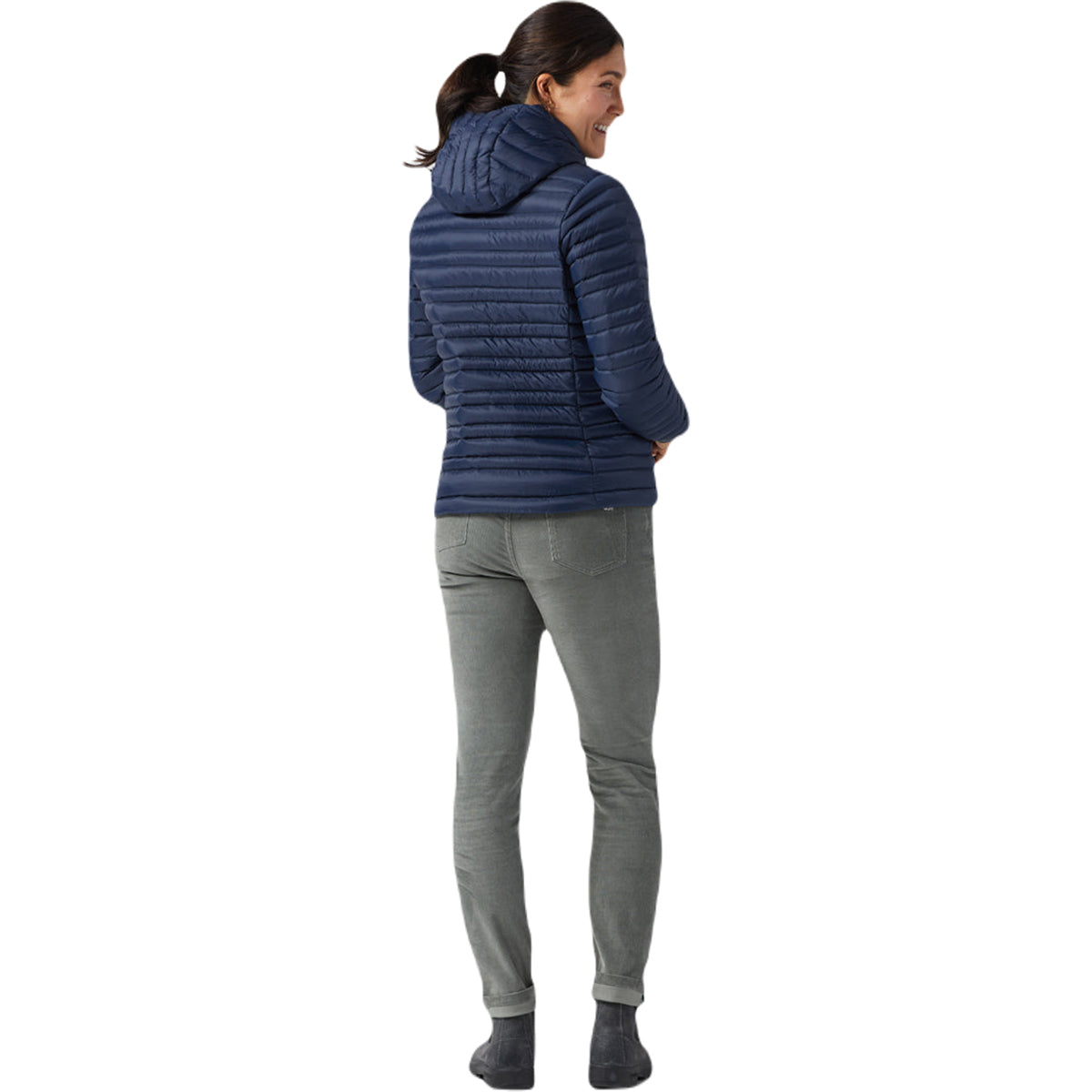 Stio Women's Fashionable Mountain Shadow Pinion Down Hooded Jacket for All Seasons