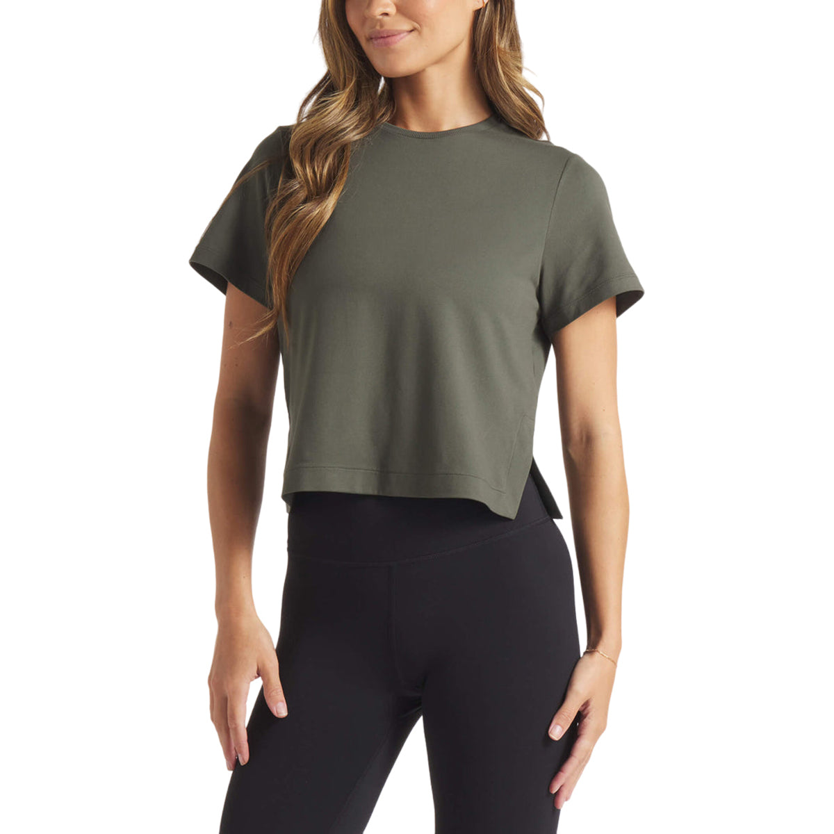 UNRL Women's Grove Boxy Ultra Tee: A Timeless Fashion Essential