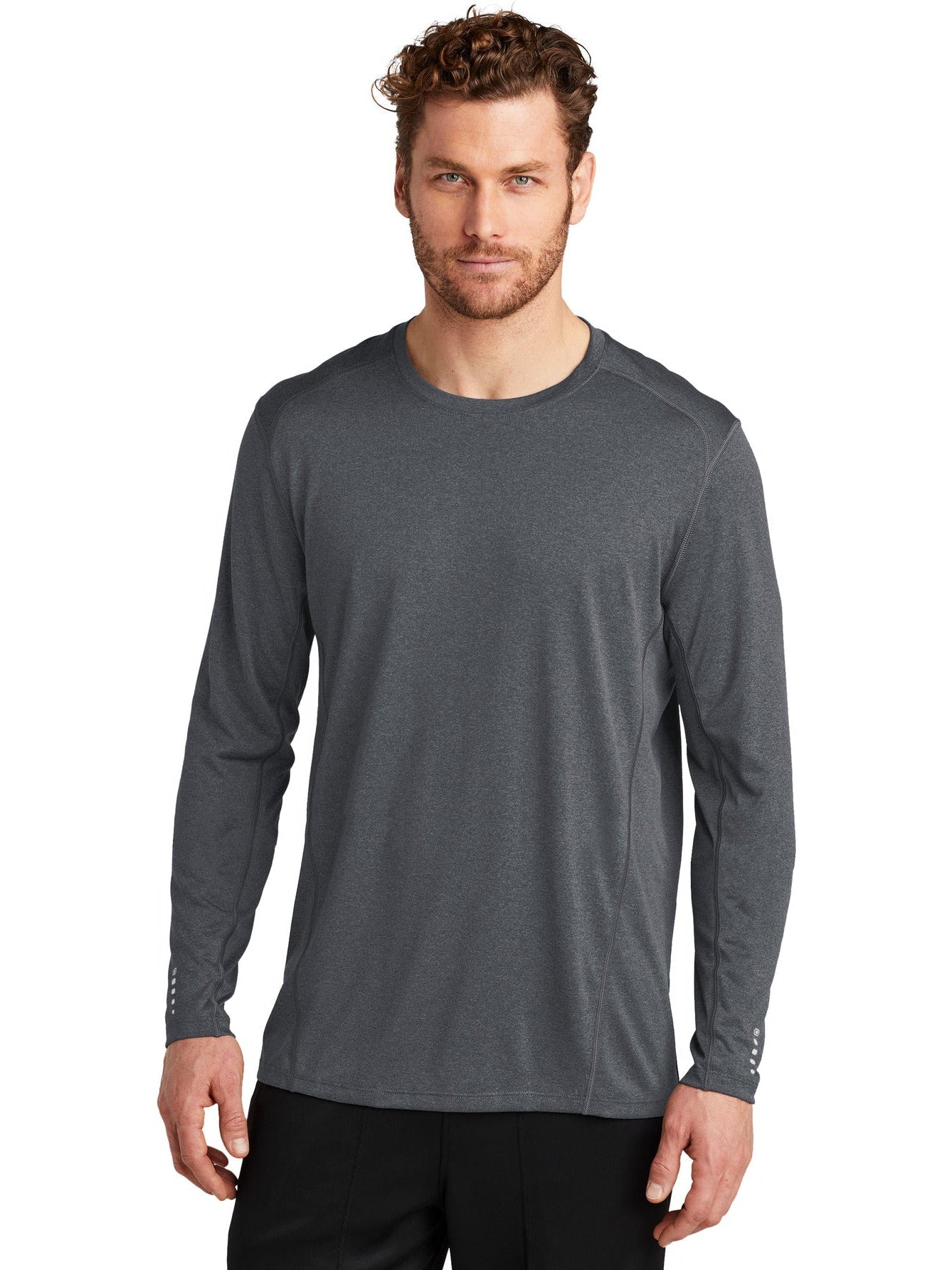 OGIO ENDURANCE Long Sleeve Pulse Crew - Your Ultimate Comfort Choice